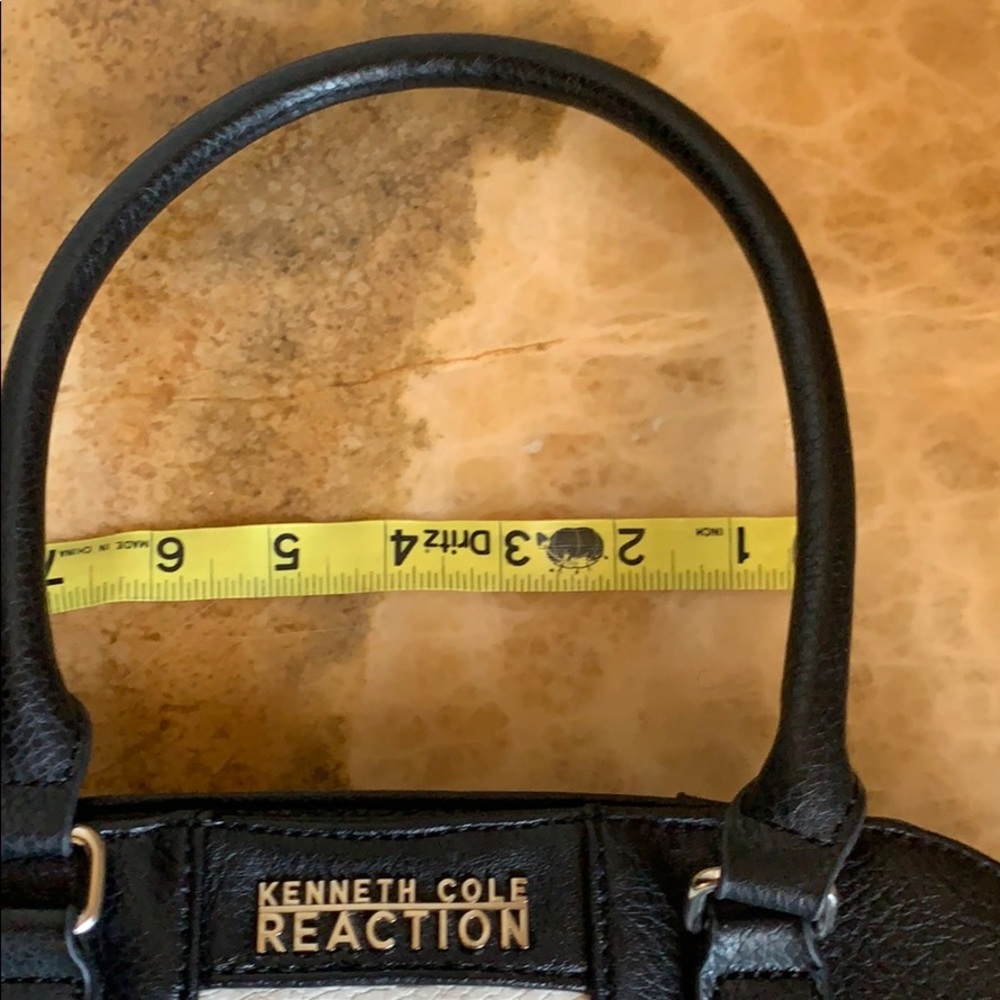 Kenneth Cole Reaction handbag/ purse - Picture 16 of 16